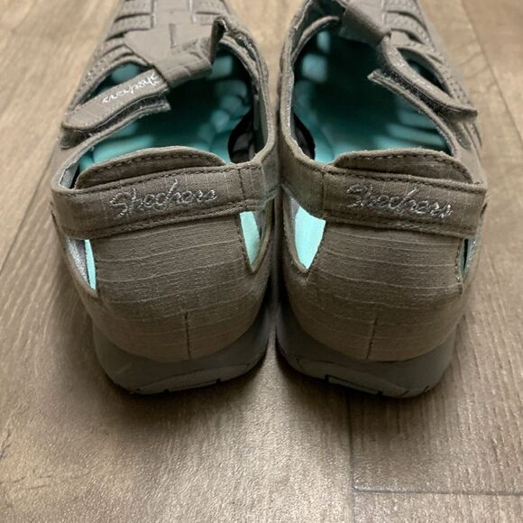 Womens Skechers Garibald Strap Relaxed Fit Memory Foam Shoes - Picture 5 of 7